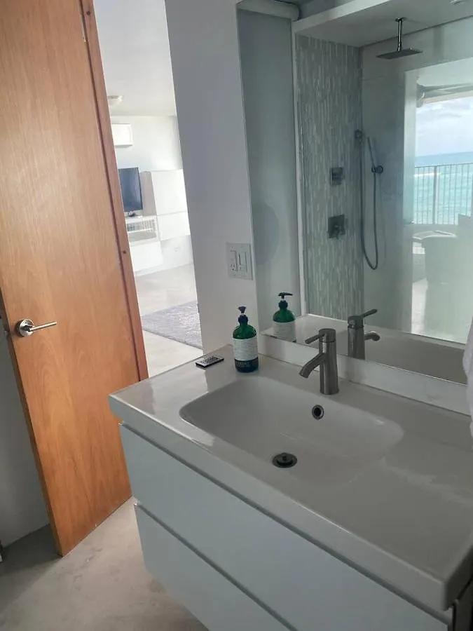 아파트 Ashford Ave, Condado Best Location & Ocean Views 산후안